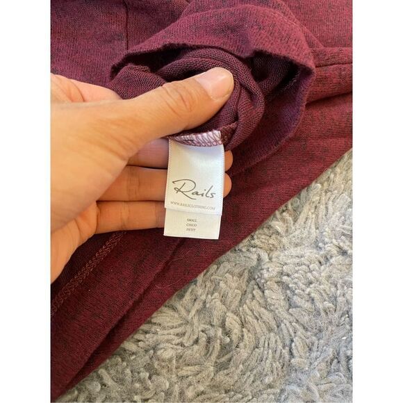 Rails burgundy‎ lace up sweater size small - Picture 8 of 8